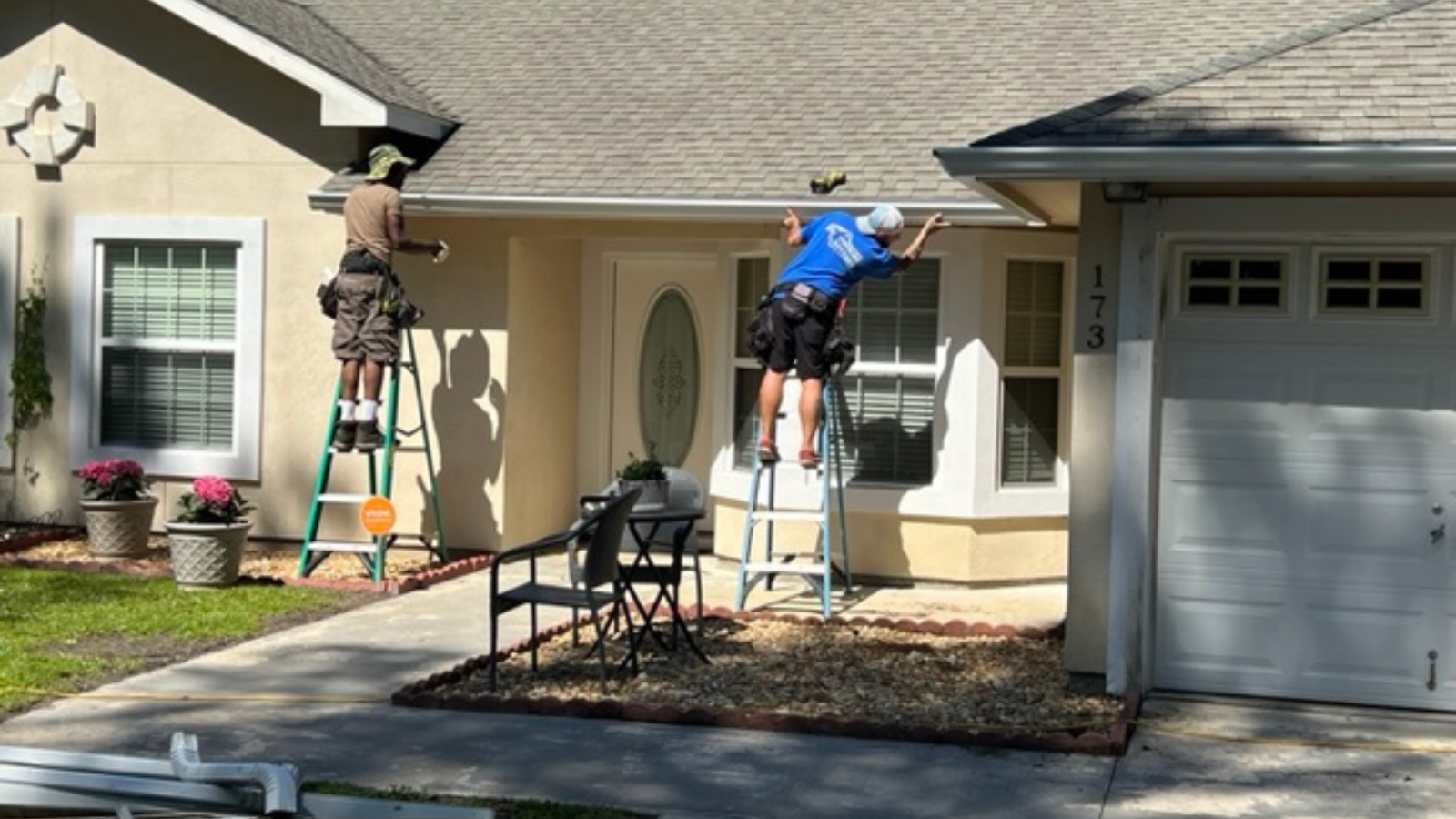 Seamless Aluminum Gutter Installation